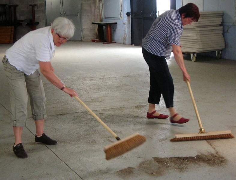 2012-06-27 75 Coups de balais efficaces.JPG